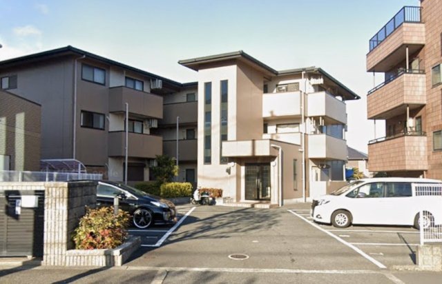 シャルム岡本の外観