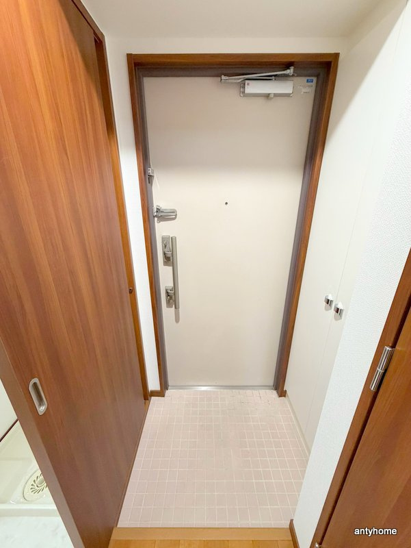 ウィルドゥ松屋町　仲介手数料無料の玄関