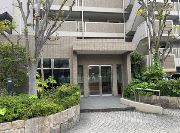 シェルコート星田のエントランス|■物件内覧・資金計画相談・住宅ローン相談、リフォーム相談、お問合せ受付中■
※当日・翌日のご内覧、ご相談はお電話でのお問合せがスムーズです！