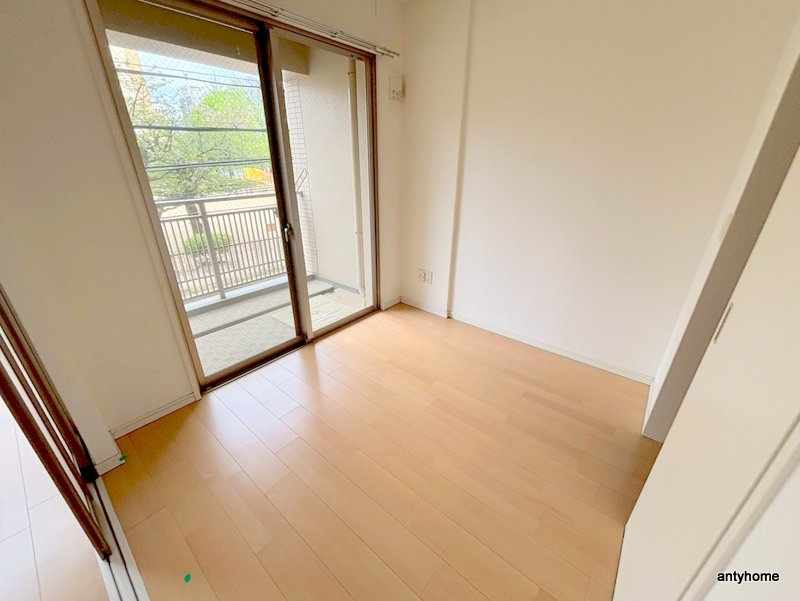 アリスマナーガーデン谷町　仲介手数料無料の洋室