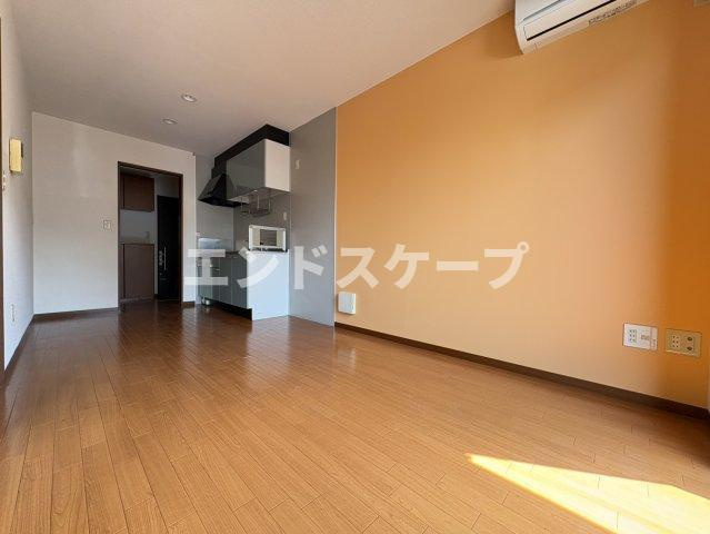 ハイツアーバンの居間・リビング|高崎、前橋のお部屋探しはエンドスケープまで！お客様の理想お聞かせ下さい♪