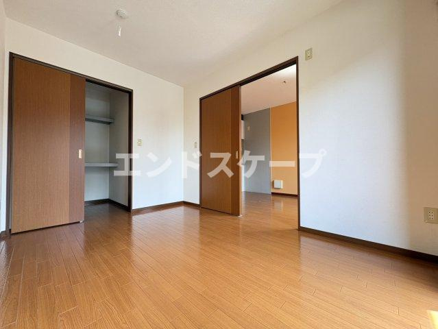 ハイツアーバンの居間・リビング|高崎、前橋のお部屋探しはエンドスケープまで！お客様の理想お聞かせ下さい♪