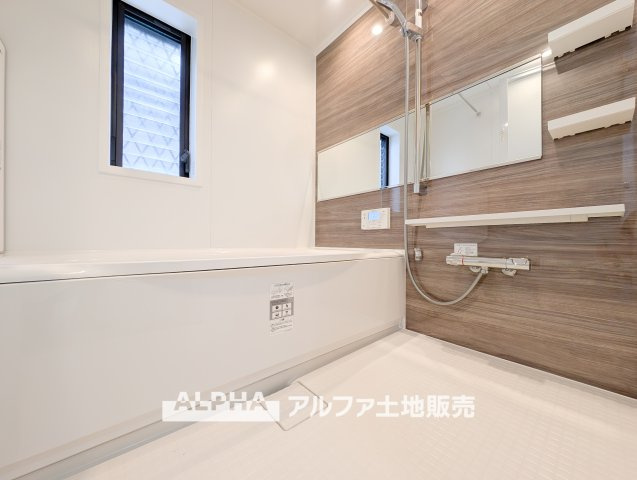 昭島市大神町４丁目の中古一戸建の浴室|【Bathroom】
◆風呂◆カビが付きにくく軽くこすれば簡単に落ちるお掃除ラクラク仕様です。