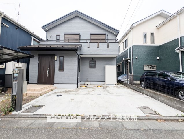 昭島市大神町４丁目の中古一戸建の外観|【Gentle Time】◆やさしい時間が流れる場所◆
包み込むような空間が、日々の緊張をそっと解く。ここで過ごすうちに、時間も人との関係も、心地よく変化していく。