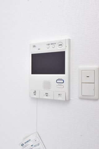 サヴォイコートオブアームズ　9階のセキュリティ|別号室のもの（反転タイプ）になります。現状優先。