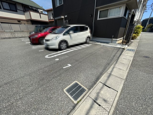 エル ビエントⅡ　の駐車場