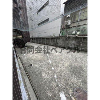 【駐車場】 | ロイヤルコーポ | 駐車場があるので、車を買う予定の方も安心です