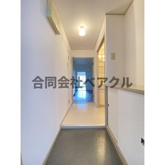 【玄関】 | ロイヤルコーポ | きれいな玄関です