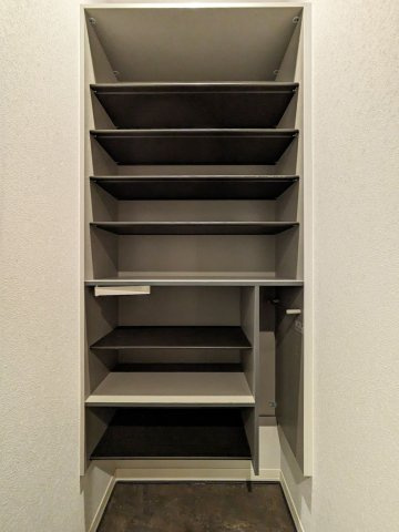 Shamaison Luxuar平尾山荘通　平尾小学校区の玄関|Shamaison Luxuar平尾山荘通