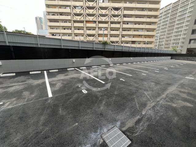 ベイサイドパークOSAKAサウスレジデンシス　波除小学校の駐車場|ベイサイドパークOSAKAサウスレジデンシス　駐車場