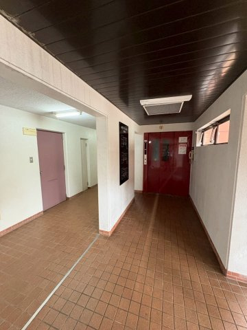 富士マンション浪花　503号室のロビー