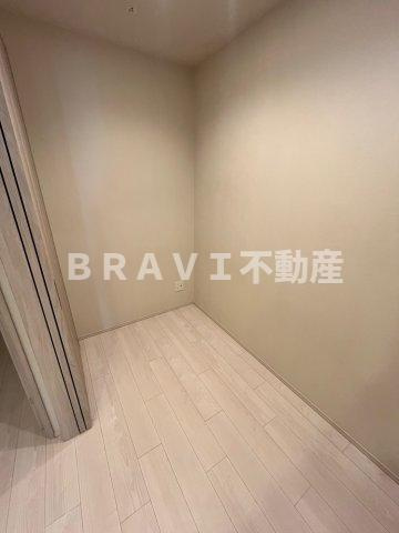 K-COURT谷町四丁目　BRAVI不動産の洋室|【K-COURT谷町四丁目】スタンダードな洋室です