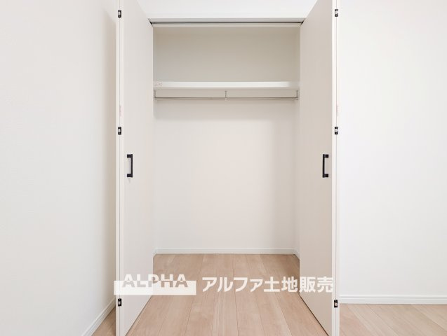 東大和グリーンタウンの収納|【Go filled with memories】
◆ありったけの◆住空間をよりよくするためには大切な収納スペース。時が経ち思い出がここに詰まっていく。