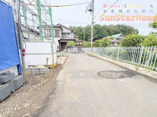 【サンスターホーム】武蔵村山市本町5丁目　長期優良新築2号棟の前面道路含む現地写真
