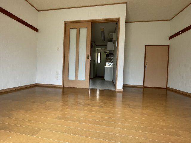 メガシティの洋室