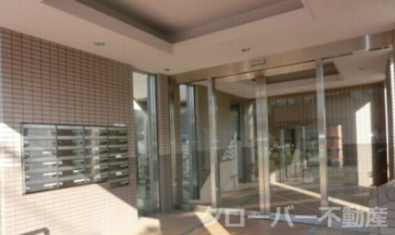 プラージュ司のエントランス
