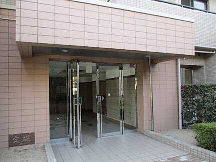 サーパス田方南のエントランス