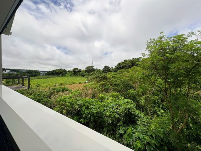 クレイドルガーデン糸満市座波 第３・４号棟の展望|バルコニーからの展望／緑豊かな周辺環境