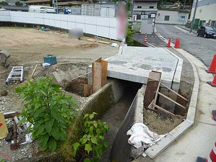 安佐北区小河原町字片山の周辺