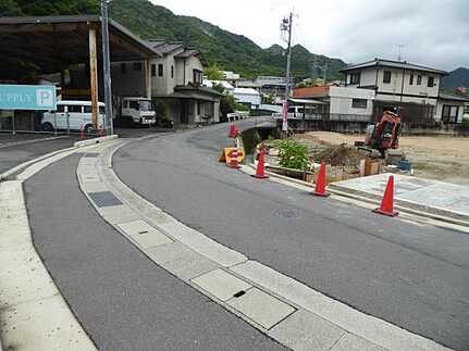 安佐北区小河原町字片山の周辺