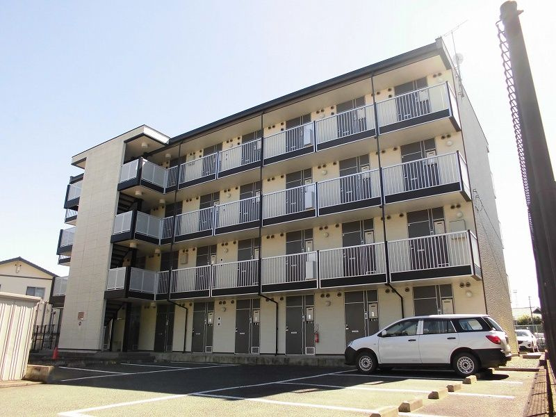 レオパレスオバタの外観|双葉　原町　相馬　家具　家電　社宅　マンスリー