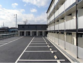 レオパレスオバタの駐車場|双葉　原町　相馬　家具　家電　社宅　マンスリー