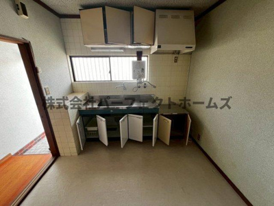 【キッチン】 | 清水ハイツ | コンパクトなキッチンで掃除もラクラク