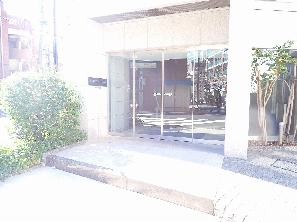 レジディア文京小石川Ⅱのエントランス