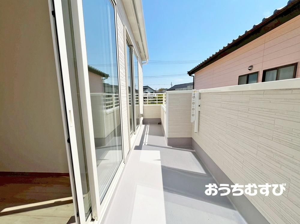 小牧市久保一色南7期(全1棟)のバルコニー