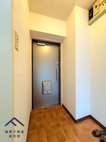 ニューライフ天神の玄関