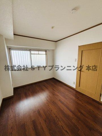仲介手数料0円！スカイハイツ塚本の洋室