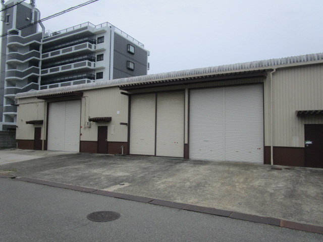 堺市北区北花田町３丁の倉庫