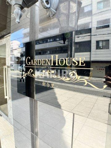 Garden House新今里 の駐車場