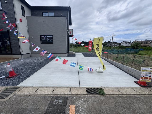 柏市篠籠田新築戸建【高田小学校:9分】の駐車場|1号棟駐車スペース・並列2台駐車可
