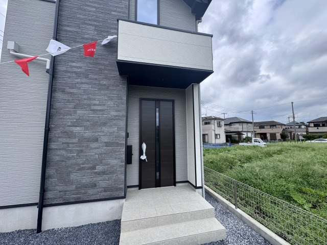 柏市篠籠田新築戸建【高田小学校:9分】のエントランス|エントランス