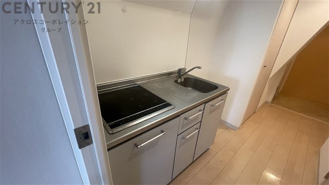 壁付けキッチンでスペースを最大限有効活用できます！
