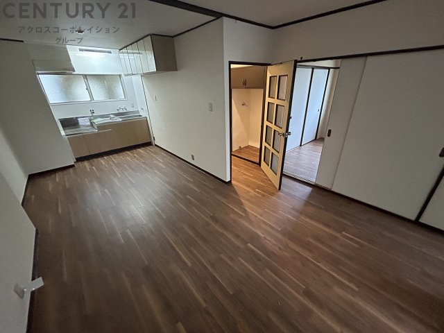 床色が落ち着いた色合いで綺麗です♪