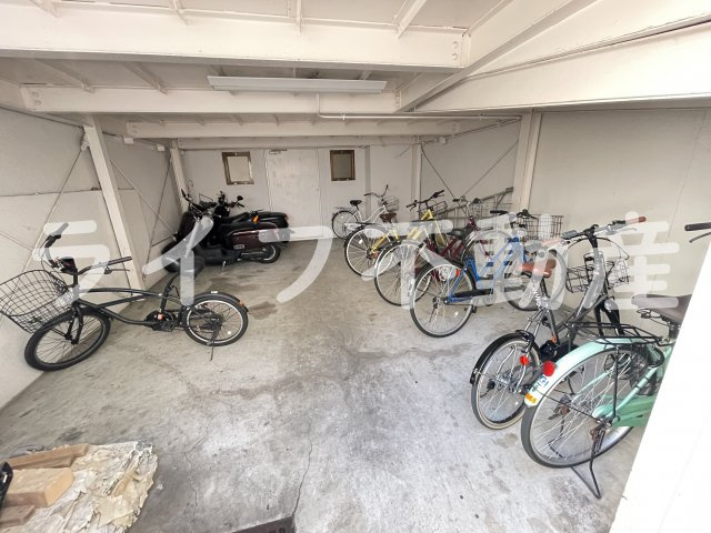 ベルジュネスのロビー|毎日通るロビーはこのようになっています