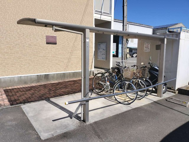 レオパレスプルメリアⅢのその他|駐輪場