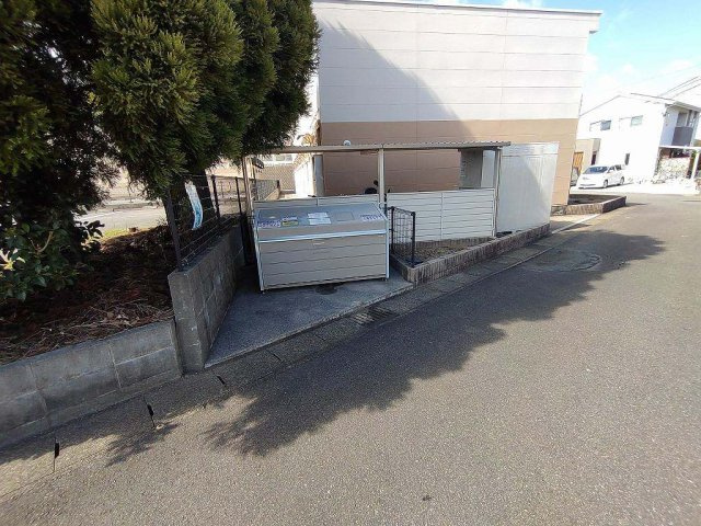 レオパレスザファーストのその他|ゴミ捨て場