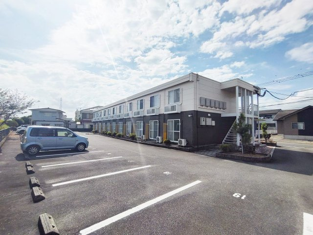 レオパレスＢＬＵＥ　ＡＴＯＬＬの外観|外観です