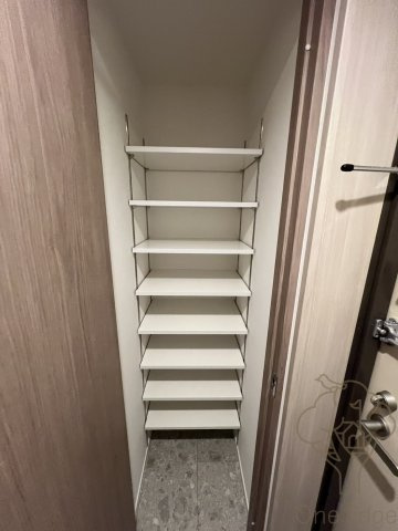 アヴェニール中崎の玄関