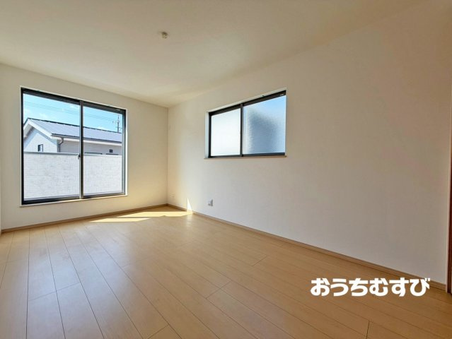 春日井市上条町8丁目(全8棟)の洋室