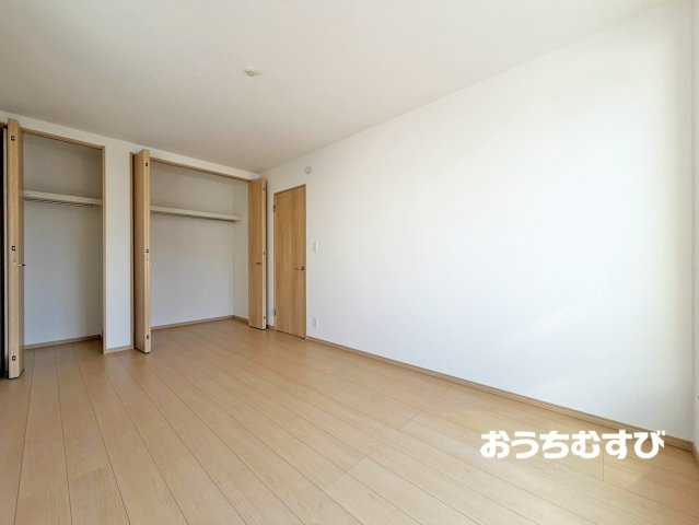 春日井市上条町8丁目(全8棟)の洋室