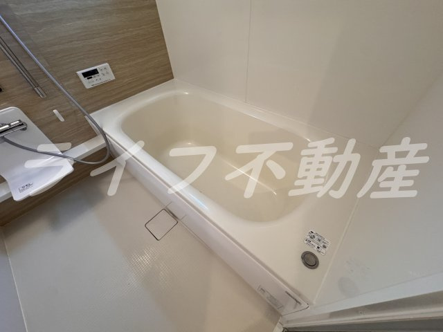 メゾンエムズの浴室|きれいなお風呂です