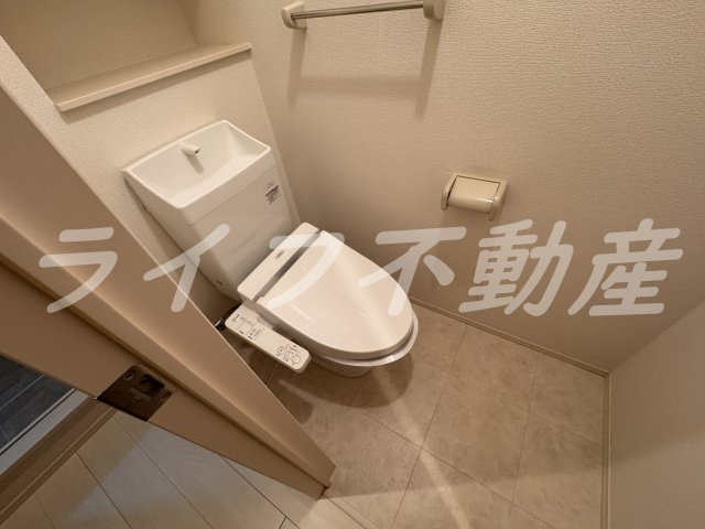 メゾンエムズのトイレ|落ち着いたトイレです