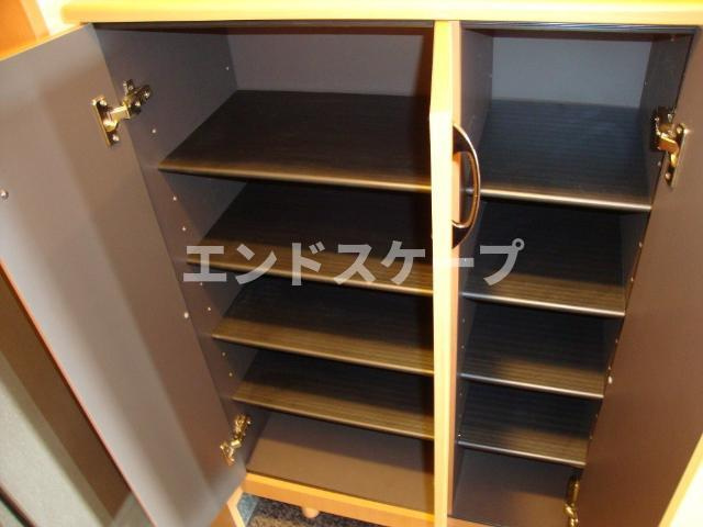 ドリームハイムの玄関|シューズＢＯＸ
高崎、前橋のお部屋探しはエンドスケープまで！お客様の理想お聞かせ下さい♪