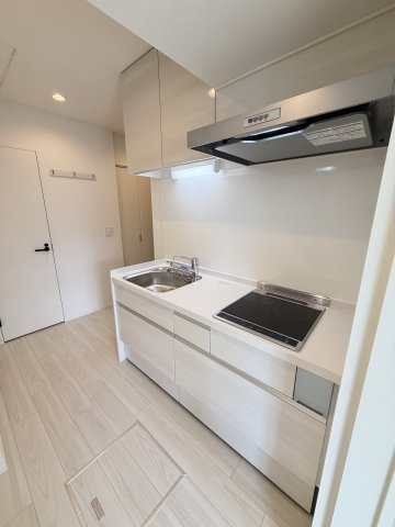 Ｍａｉｓｏｎ　Ｓａｒｋｌａｎｄ　メゾンサークランドのキッチン|★IH2口のシステムキッチン★家具家電付きのお部屋です★