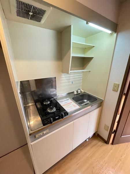 アゼリア箱崎Aのキッチン