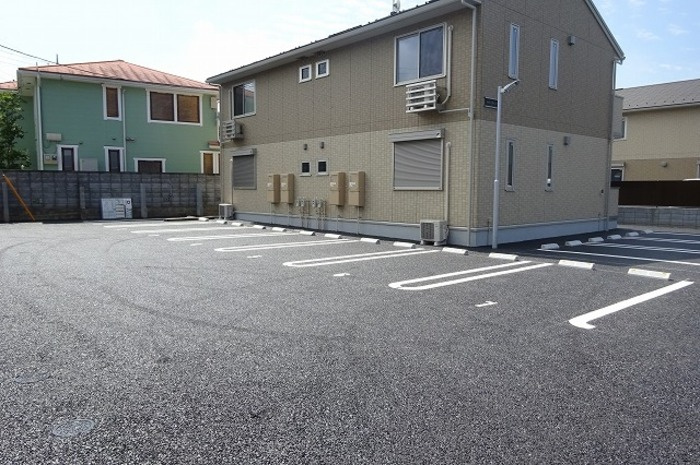 メゾングレース　Ｋの駐車場|駐車場があります